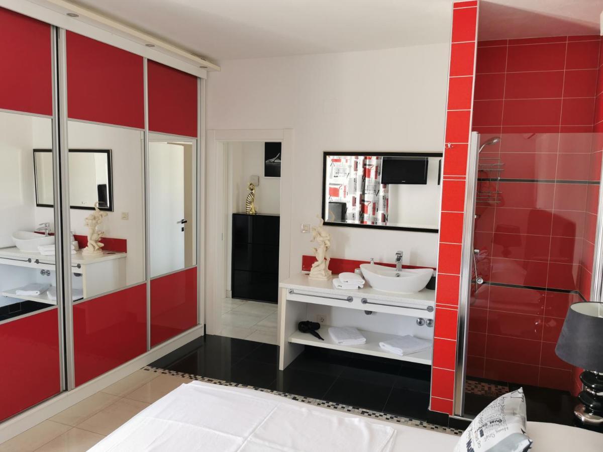 Luxury Apartment Prestige Villa Bellevue Vis Exterior foto