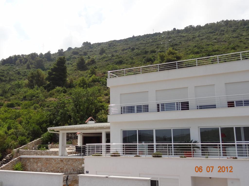 Luxury Apartment Prestige Villa Bellevue Vis Exterior foto