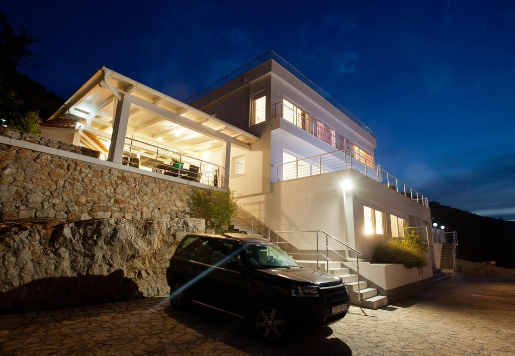 Luxury Apartment Prestige Villa Bellevue Vis Exterior foto